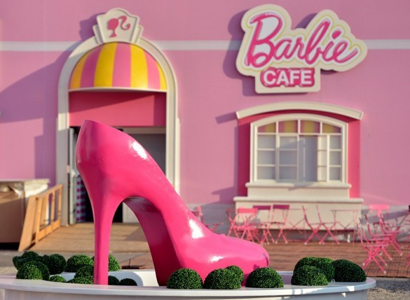 Barbie, Berlin, Protest
